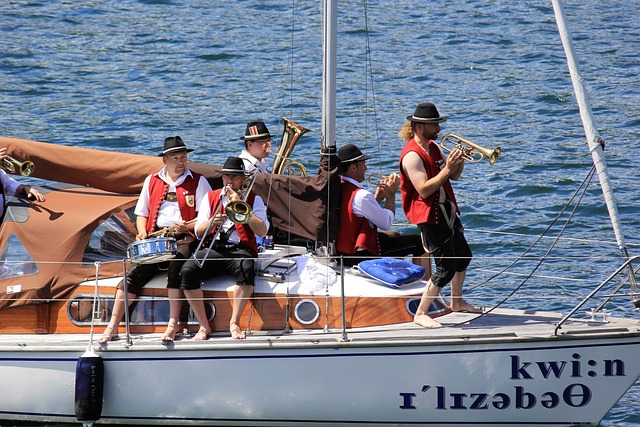 们的坚守和 们的坚守和